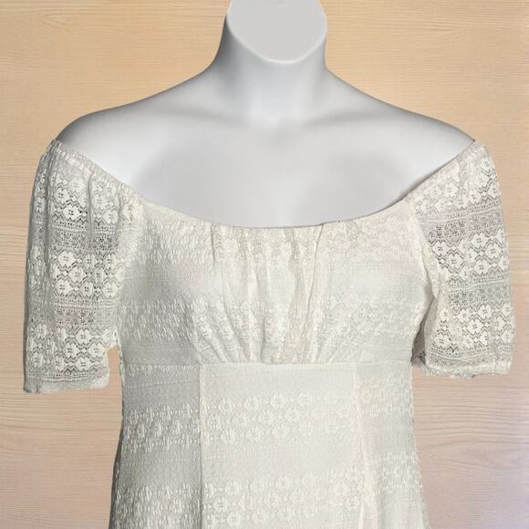 As U Wish Smocked Back Lace Dress Juniors XL Short Sleeve Ivory Summer Party NWT - Picture 4 of 11